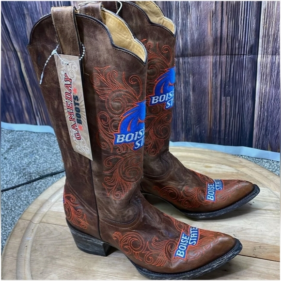 NWT Women's Boise State University Gameday Boots - Picture 2 of 7